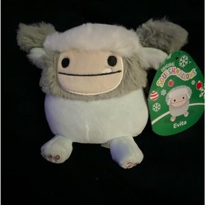Evita Bigfoot 5” Squishmallow